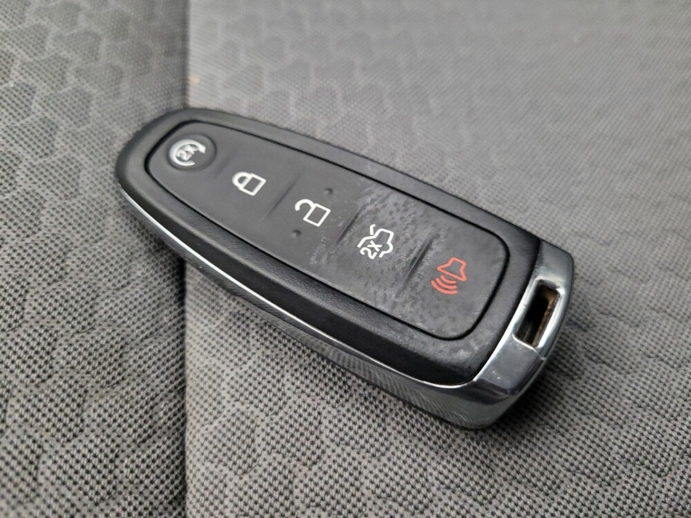 2019 Ford Escape in Phoenix, AZ 85022 - 18080206 32