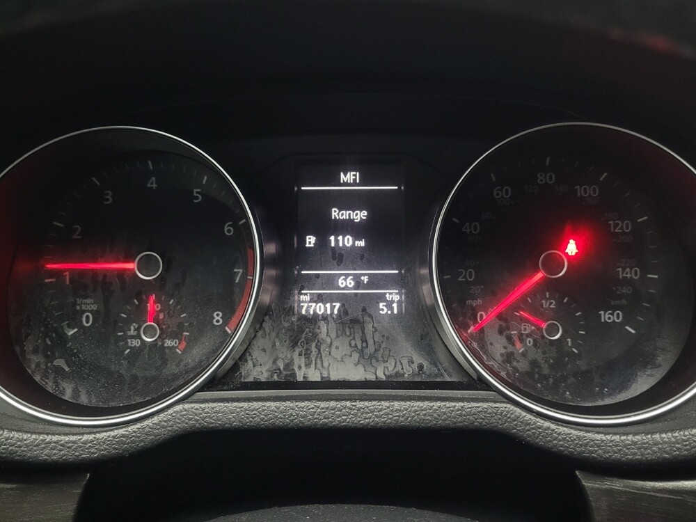 2017 Volkswagen Passat in Marietta, GA 30062 - 18080227 23