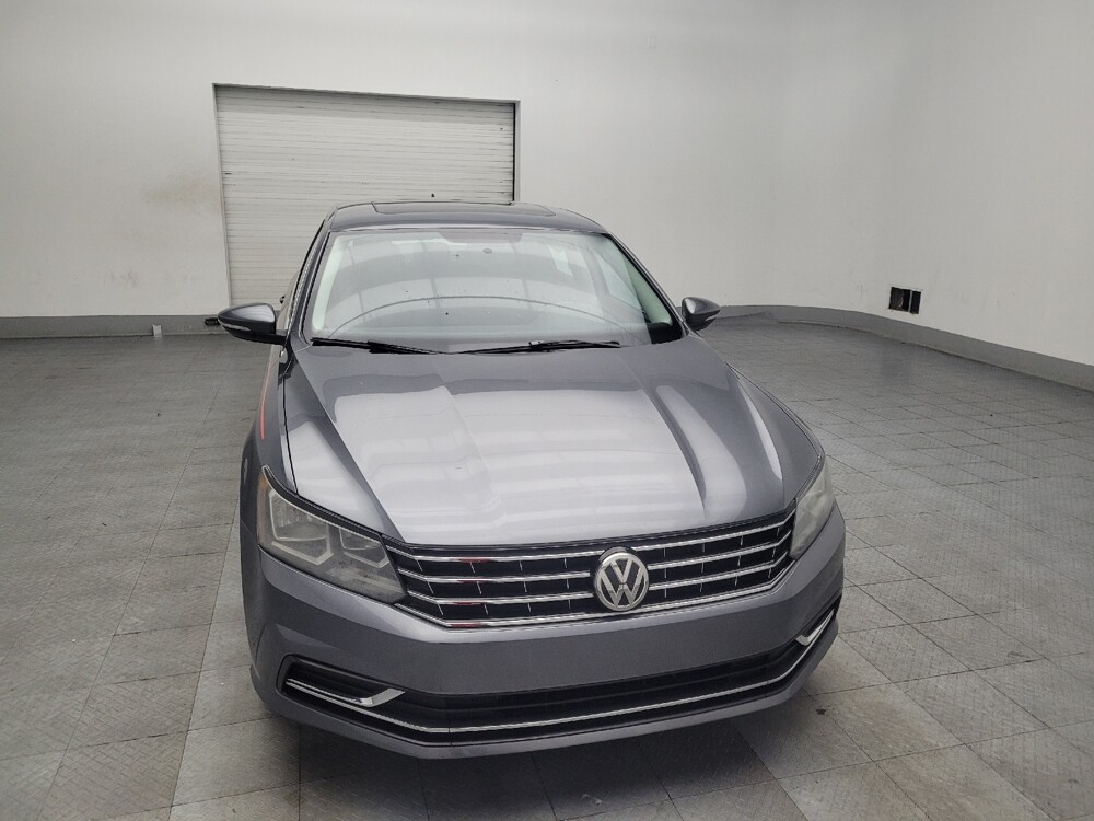 2017 Volkswagen Passat in Marietta, GA 30062 - 18080227 14