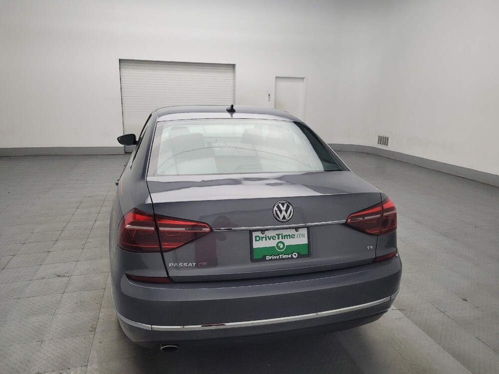 2017 Volkswagen Passat in Marietta, GA 30062 - 18080227 6