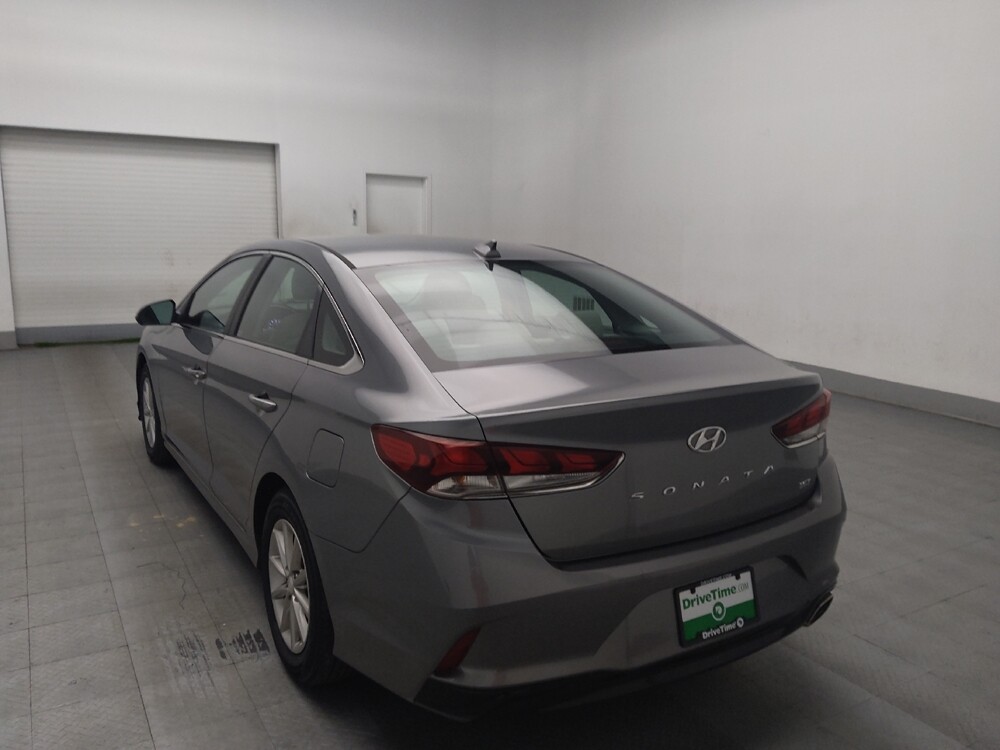2018 Hyundai Sonata in Morrow, GA 30260 - 18080269 5
