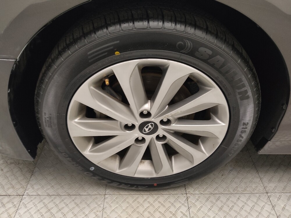 2017 Hyundai Sonata in Midlothian, IL 60445 - 18080294 31