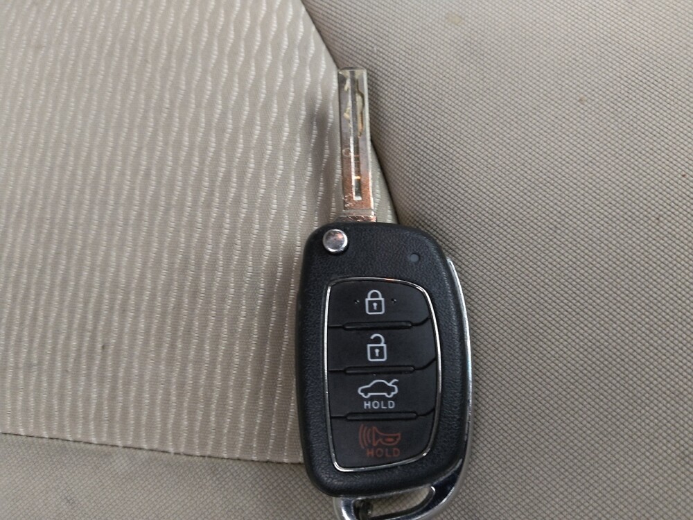 2017 Hyundai Sonata in Midlothian, IL 60445 - 18080294 32