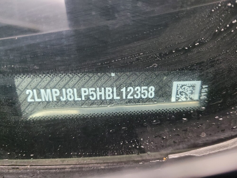 2017 Lincoln MKX in Highland, IN 46322 - 18080301 33