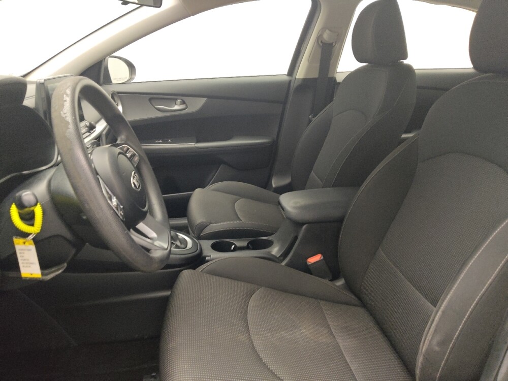 2019 Kia Forte in Marietta, GA 30062 - 18080309 17