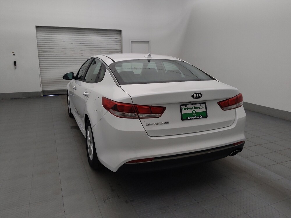 2018 Kia Optima in Knoxville, TN 37923 - 18080320 6