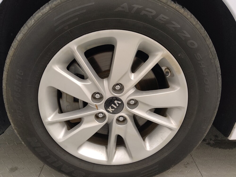 2018 Kia Optima in Knoxville, TN 37923 - 18080320 31