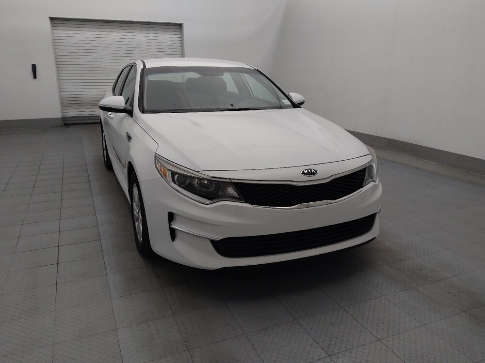 2018 Kia Optima in Knoxville, TN 37923 - 18080320 14