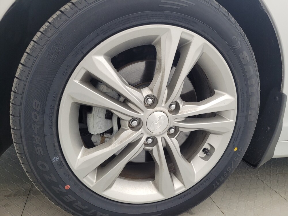 2018 Hyundai Sonata in Knoxville, TN 37923 - 18080323 31