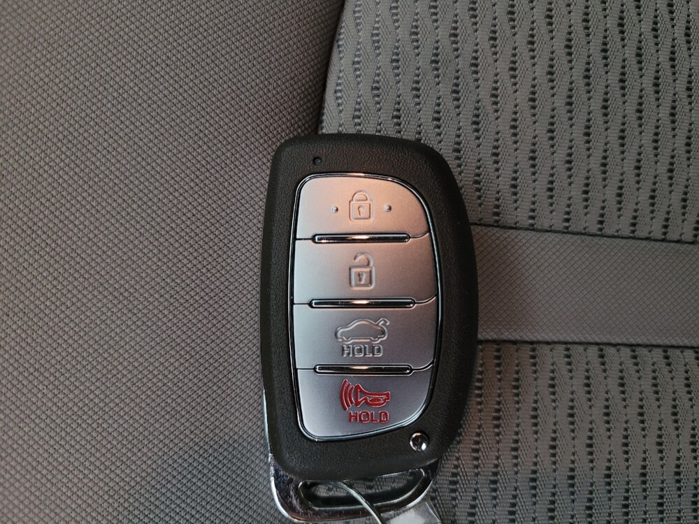 2018 Hyundai Sonata in Knoxville, TN 37923 - 18080323 32