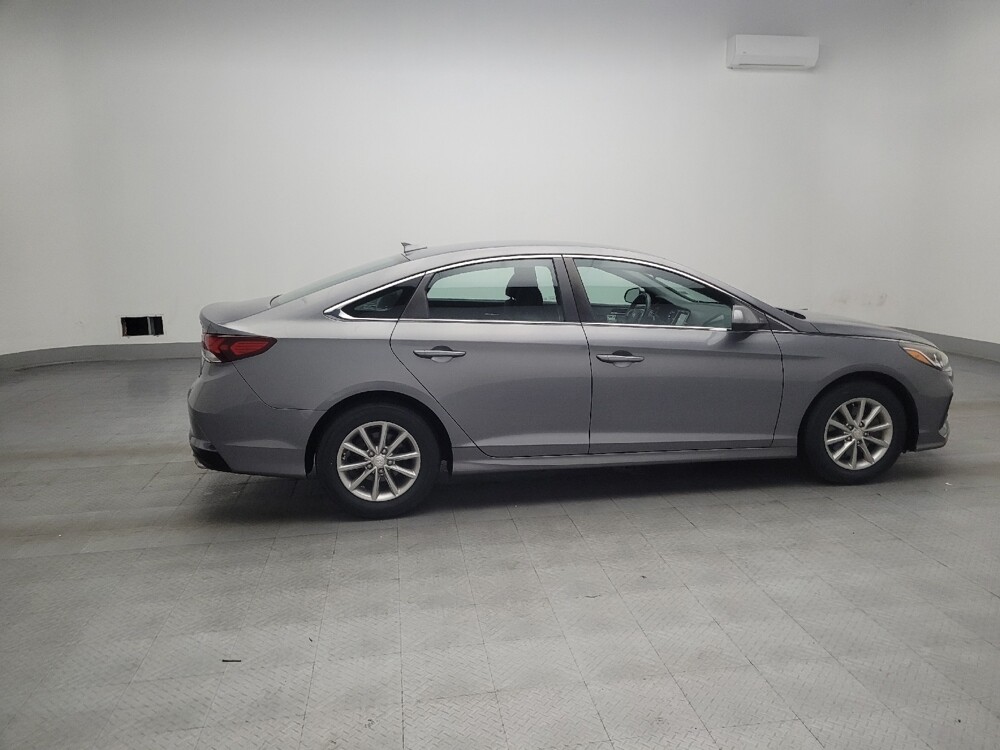 2018 Hyundai Sonata in Morrow, GA 30260 - 18080338 10