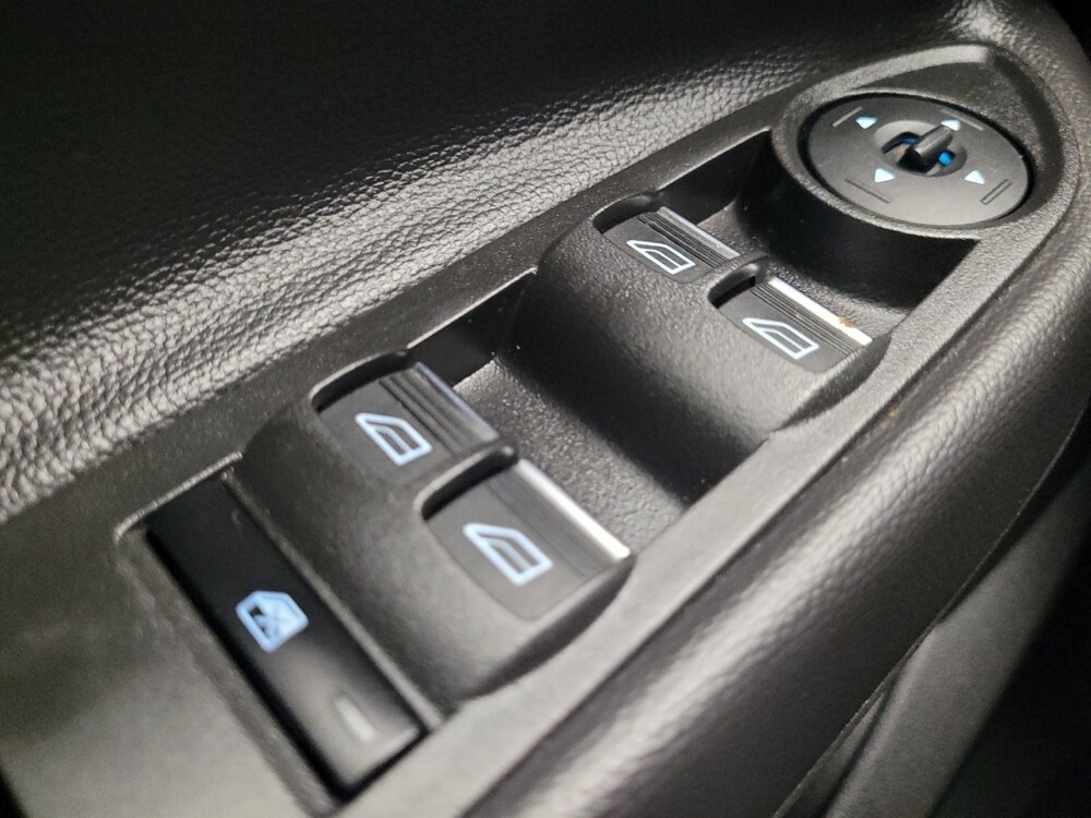 2017 Ford Escape in Eastpointe, MI 48021 - 18080376 27