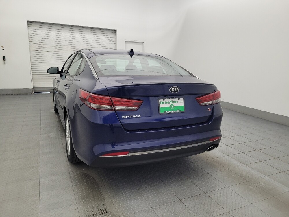 2018 Kia Optima in Tampa, FL 33612 - 18080384 6
