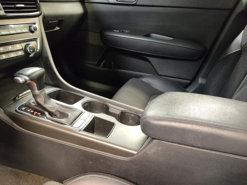 2018 Kia Optima in Tampa, FL 33612 - 18080384 26