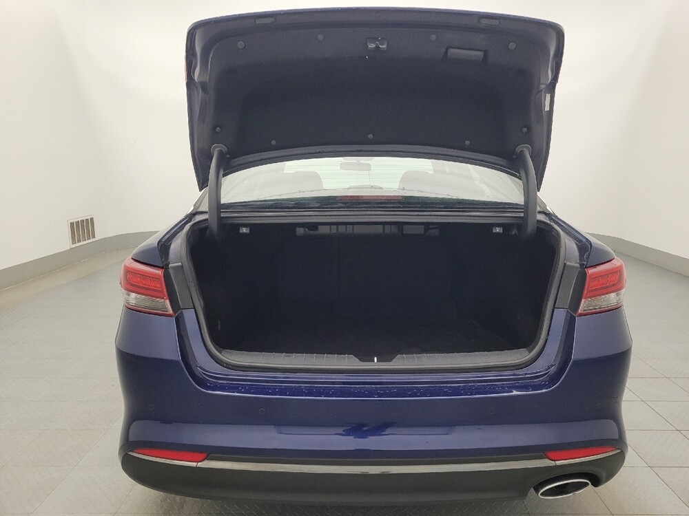 2018 Kia Optima in Tampa, FL 33612 - 18080384 29