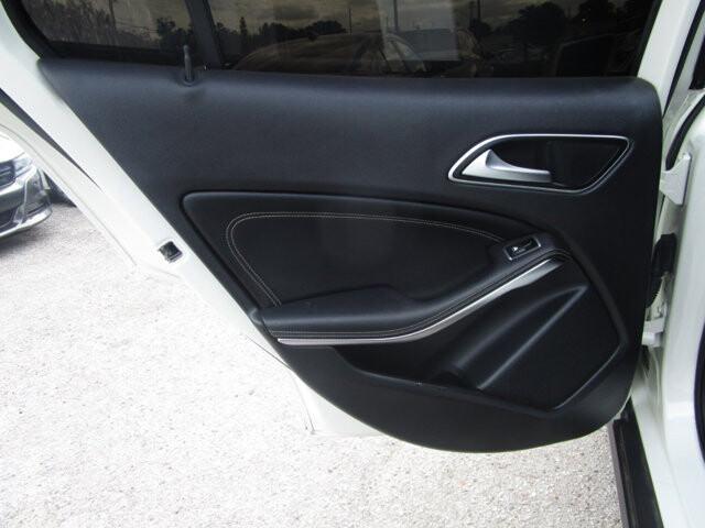 2015 Mercedes-Benz GLA 250 in Tampa, FL 33604-6914 - 18080394 16