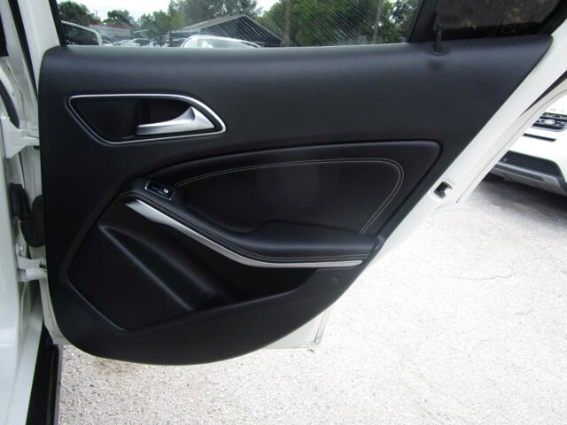 2015 Mercedes-Benz GLA 250 in Tampa, FL 33604-6914 - 18080394 40