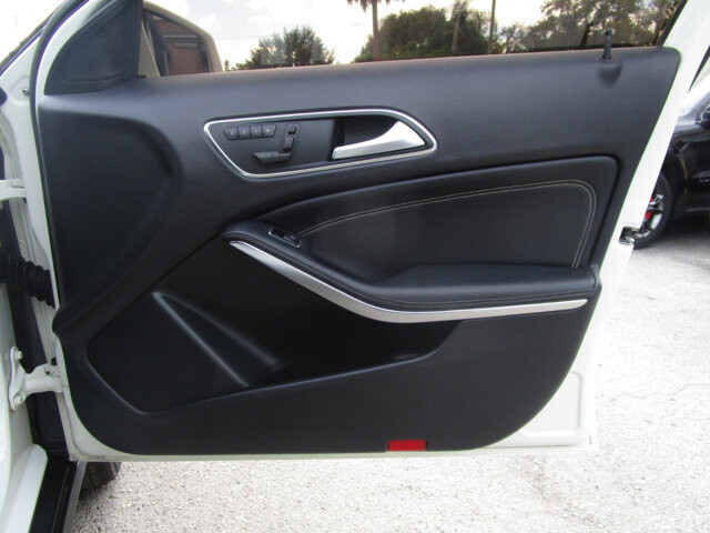 2015 Mercedes-Benz GLA 250 in Tampa, FL 33604-6914 - 18080394 19