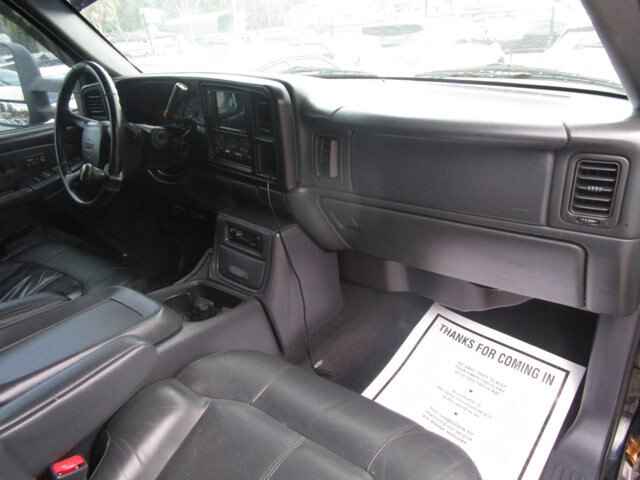 2002 GMC Sierra 2500 in Tampa, FL 33604-6914 - 18080396 11