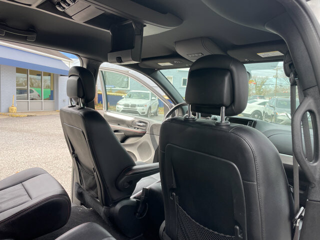 2019 Dodge Grand Caravan in Baltimore, MD 21225 - 18080397 20
