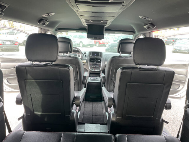 2019 Dodge Grand Caravan in Baltimore, MD 21225 - 18080397 25