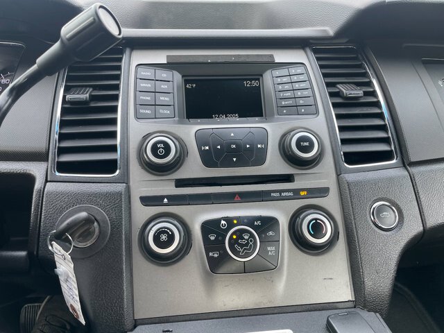 2017 Ford Taurus in Baltimore, MD 21225 - 18080398 32