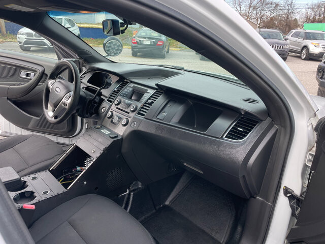 2017 Ford Taurus in Baltimore, MD 21225 - 18080398 17