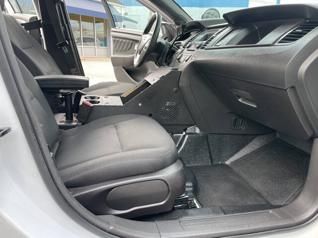 2017 Ford Taurus in Baltimore, MD 21225 - 18080398 16