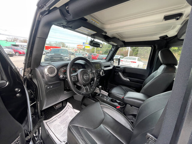 2015 Jeep Wrangler in Baltimore, MD 21225 - 18080399 34