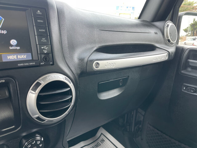 2015 Jeep Wrangler in Baltimore, MD 21225 - 18080399 45