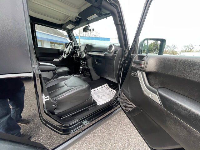 2015 Jeep Wrangler in Baltimore, MD 21225 - 18080399 24