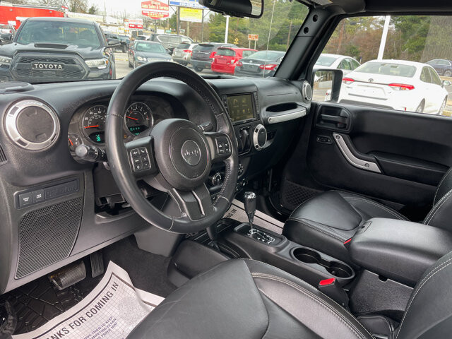 2015 Jeep Wrangler in Baltimore, MD 21225 - 18080399 35