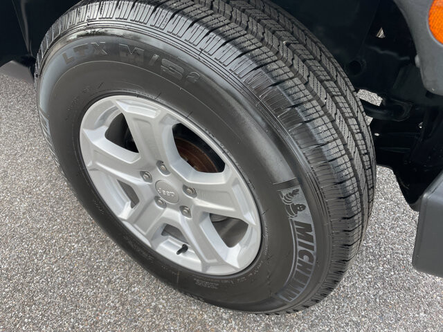 2015 Jeep Wrangler in Baltimore, MD 21225 - 18080399 13