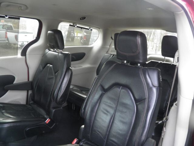 2020 Chrysler Pacifica in Barton, MD 21521 - 18080400 4