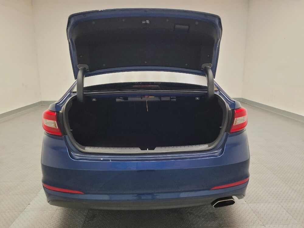 2017 Hyundai Sonata in Bakersfield, CA 93309 - 18080415 29