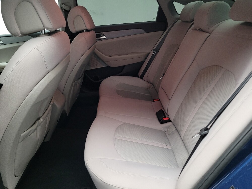 2017 Hyundai Sonata in Bakersfield, CA 93309 - 18080415 18