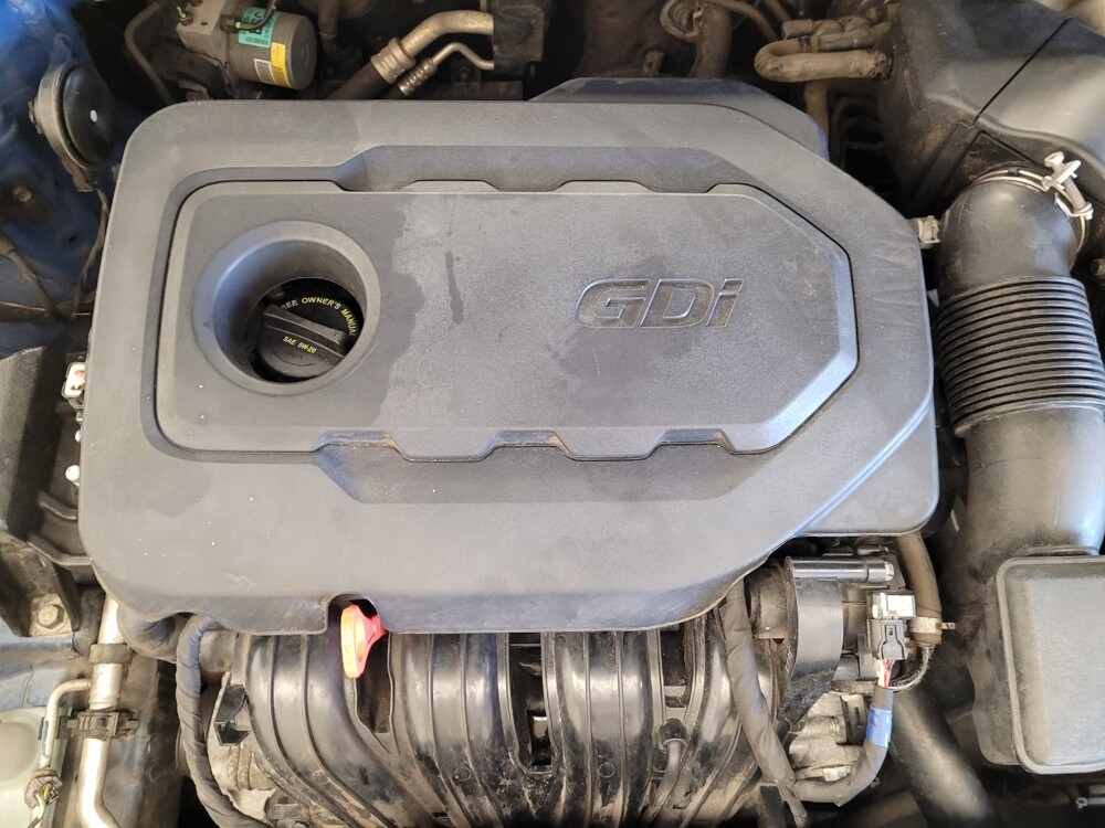 2017 Hyundai Sonata in Bakersfield, CA 93309 - 18080415 30