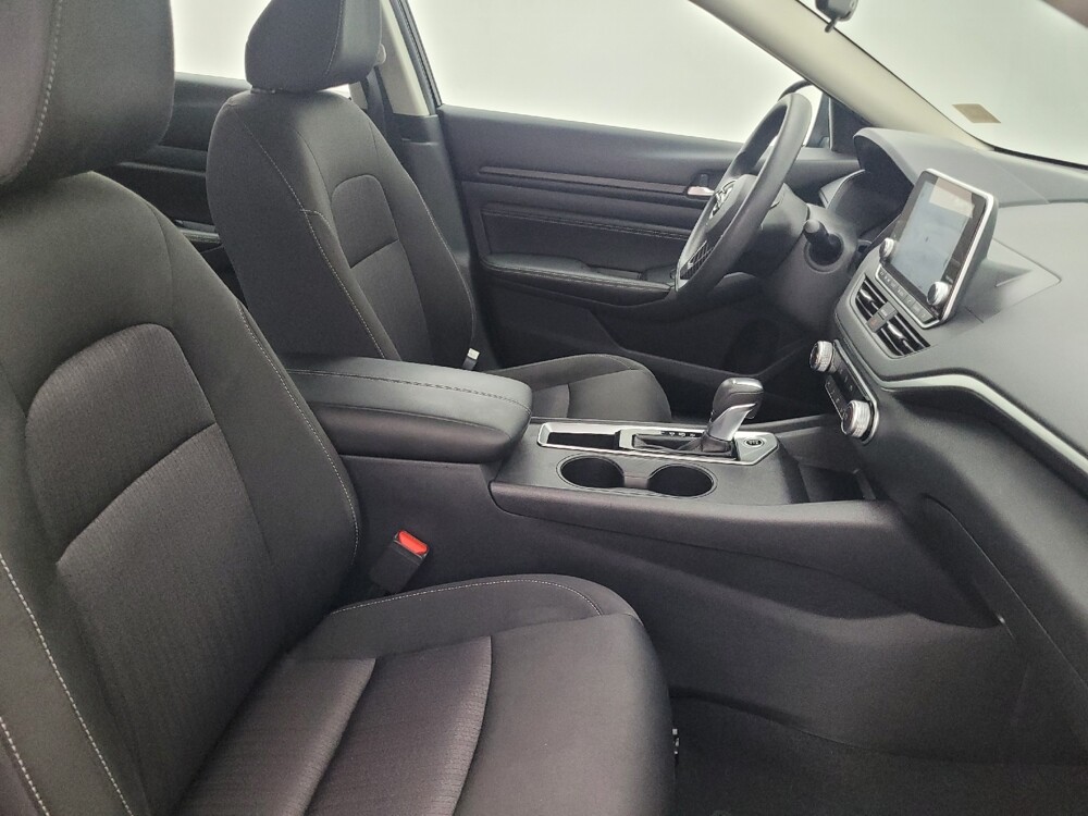 2020 Nissan Altima in Clearwater, FL 33764 - 18080423 21