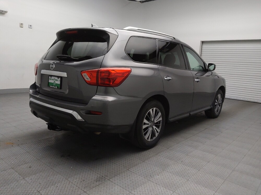 2019 Nissan Pathfinder in Lewisville, TX 75067 - 18080437 9