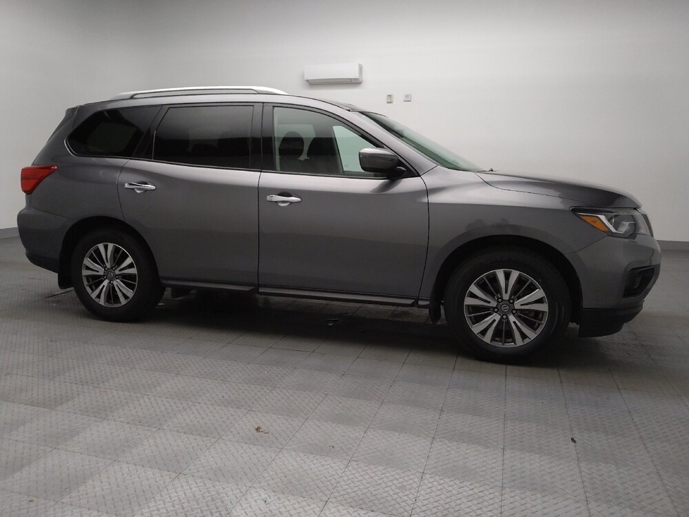 2019 Nissan Pathfinder in Lewisville, TX 75067 - 18080437 11