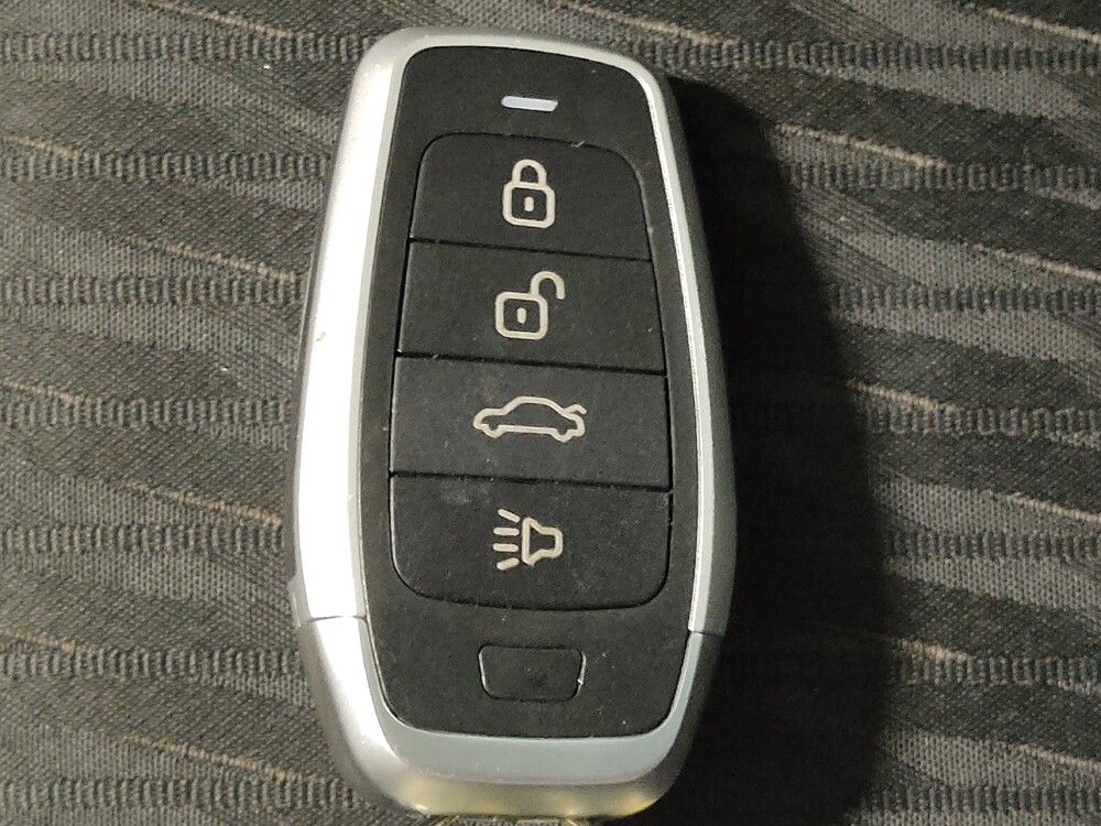 2017 Nissan Rogue in Fort Worth, TX 76116 - 18080444 32