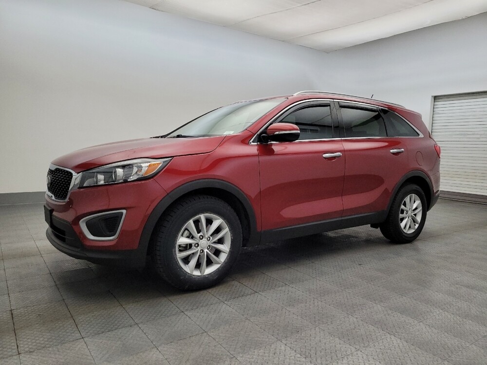 2018 Kia Sorento in Glendale, AZ 85301 - 18080460 2