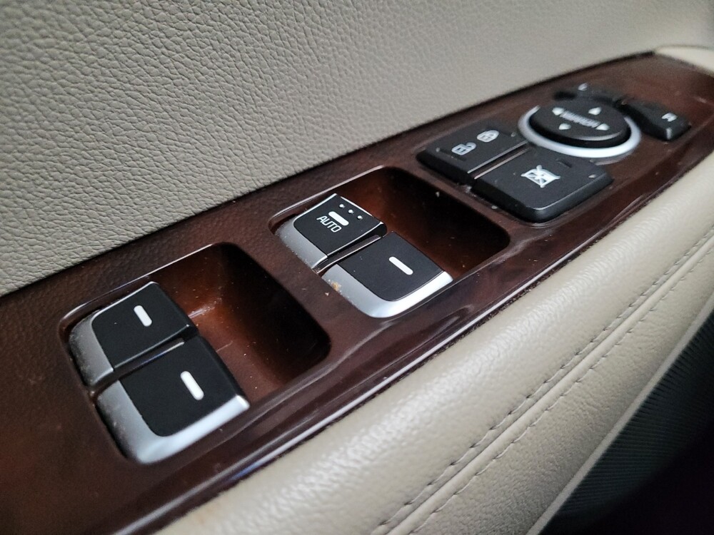 2018 Kia Sorento in Glendale, AZ 85301 - 18080460 27