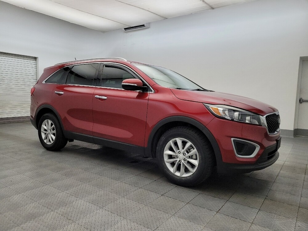 2018 Kia Sorento in Glendale, AZ 85301 - 18080460 11