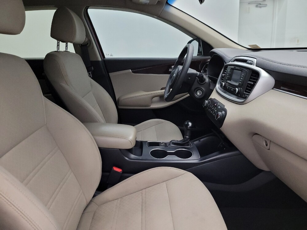 2018 Kia Sorento in Glendale, AZ 85301 - 18080460 21