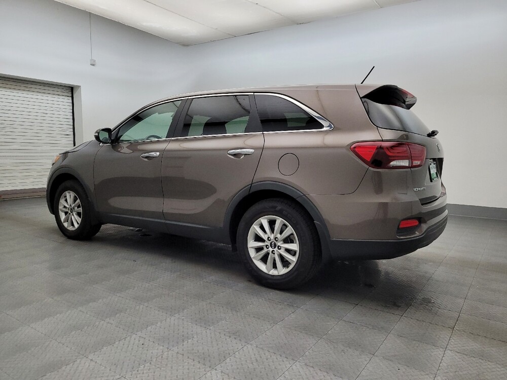 2019 Kia Sorento in Mesa, AZ 85210 - 18080463 3