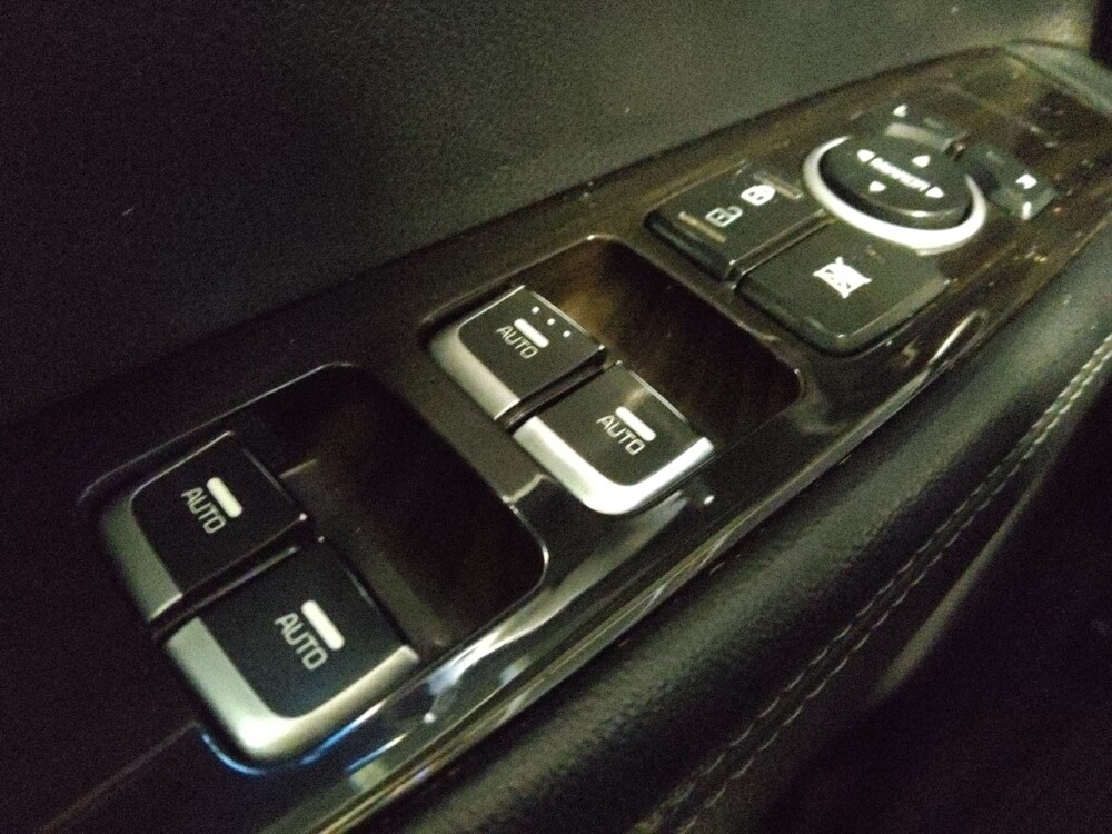 2019 Kia Sorento in Mesa, AZ 85210 - 18080463 27