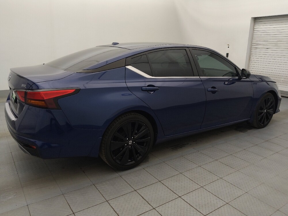 2020 Nissan Altima in Tampa, FL 33619 - 18080470 10