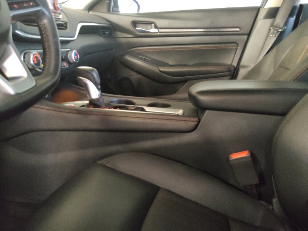 2020 Nissan Altima in Tampa, FL 33619 - 18080470 26