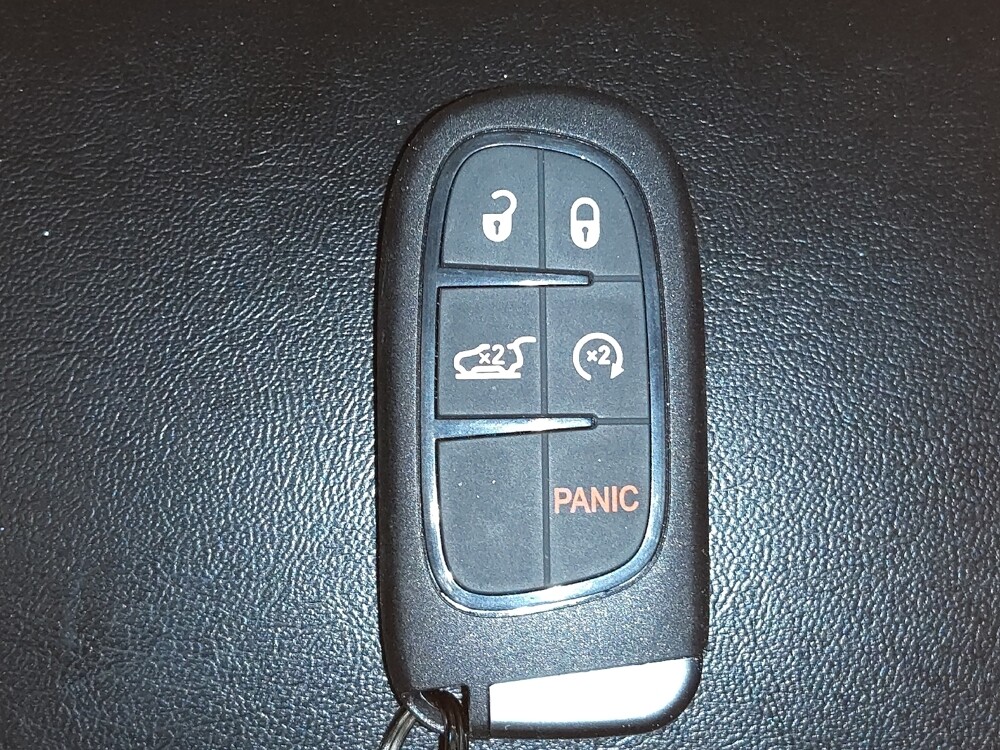 2020 Jeep Cherokee in Clearwater, FL 33764 - 18080472 32